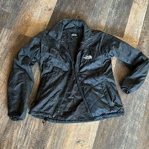 THE NORTH FACE warm packable stow away Winter jacket. No wholes or stains.